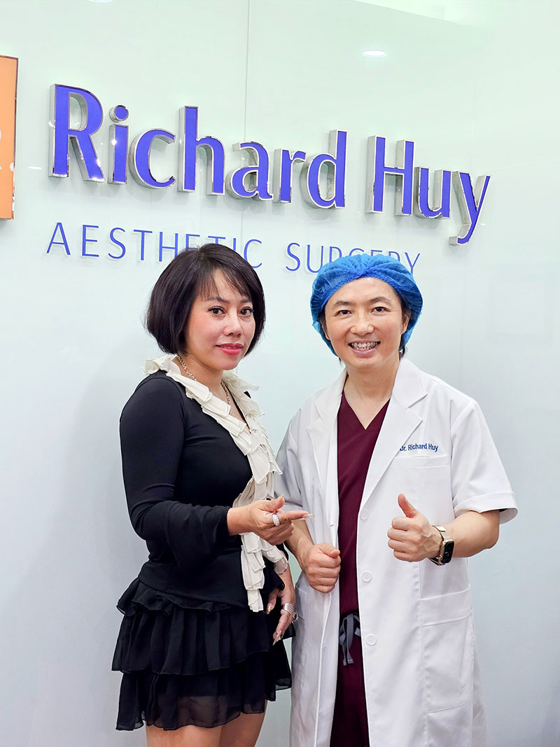 Ms. Phương exclusively trusts Dr. Richard Huy for her nose enhancement needs.