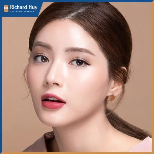Vận mệnh của người con gái có mặt trái xoan rất tốt về cả đường tình duyên lẫn sự nghiệp. 