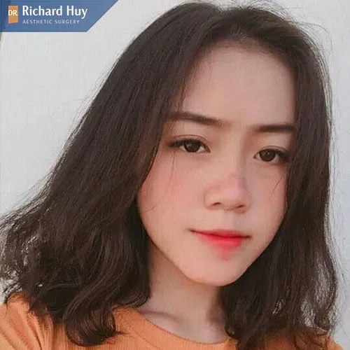 Tóc ngắn uốn cong đuôi Tóc ngắn uốn cong đuôi