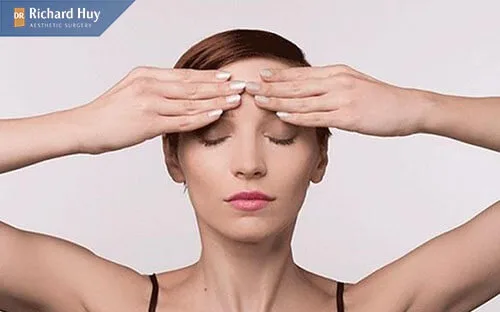 Cách tập yoga làm căng da trán Cách tập yoga làm căng da trán