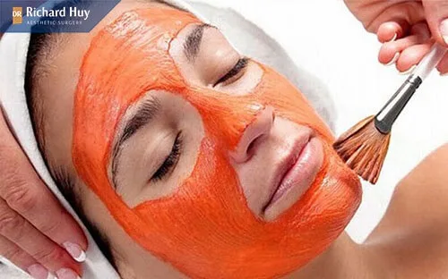 Sử dụng cà chua làm mặt nạ giúp xóa nếp nhăn khóe miệng Sử dụng cà chua làm mặt nạ giúp xóa nếp nhăn khóe miệng