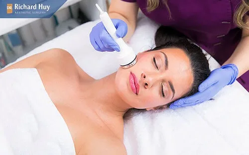 Điện di collagen giúp làm mềm da và tăng sự liên kết giữa các mô tế bào 