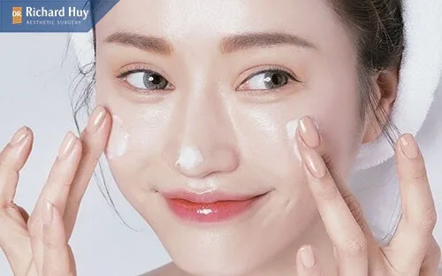 Dùng kem trị vết chân chim