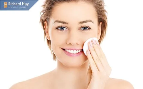 Không tẩy trang hàng ngày cũng sẽ khiến nếp nhăn khóe miệng hình thành Không tẩy trang hàng ngày cũng sẽ khiến nếp nhăn khóe miệng hình thành