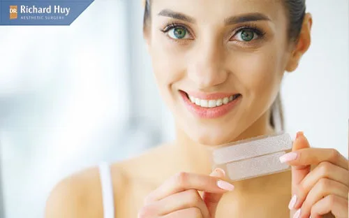 Dùng miếng dán loại bỏ nếp nhăn ở miệng Dùng miếng dán loại bỏ nếp nhăn ở miệng