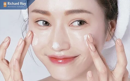 Sử dụng các loại kem để tái tạo da Sử dụng các loại kem để tái tạo da
